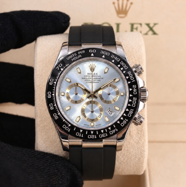 ROLEX OYSTER PERPETUAL (AA+)