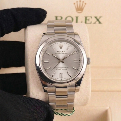 ROLEX OYSTER PERPETUAL (AA+)